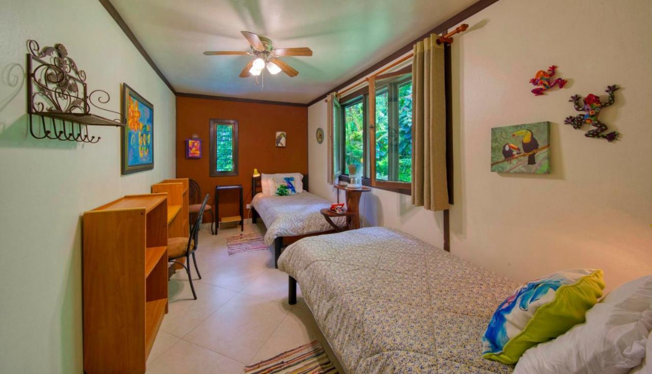 Lucky Bug Bed And Breakfast Nuevo Arenal Exterior foto