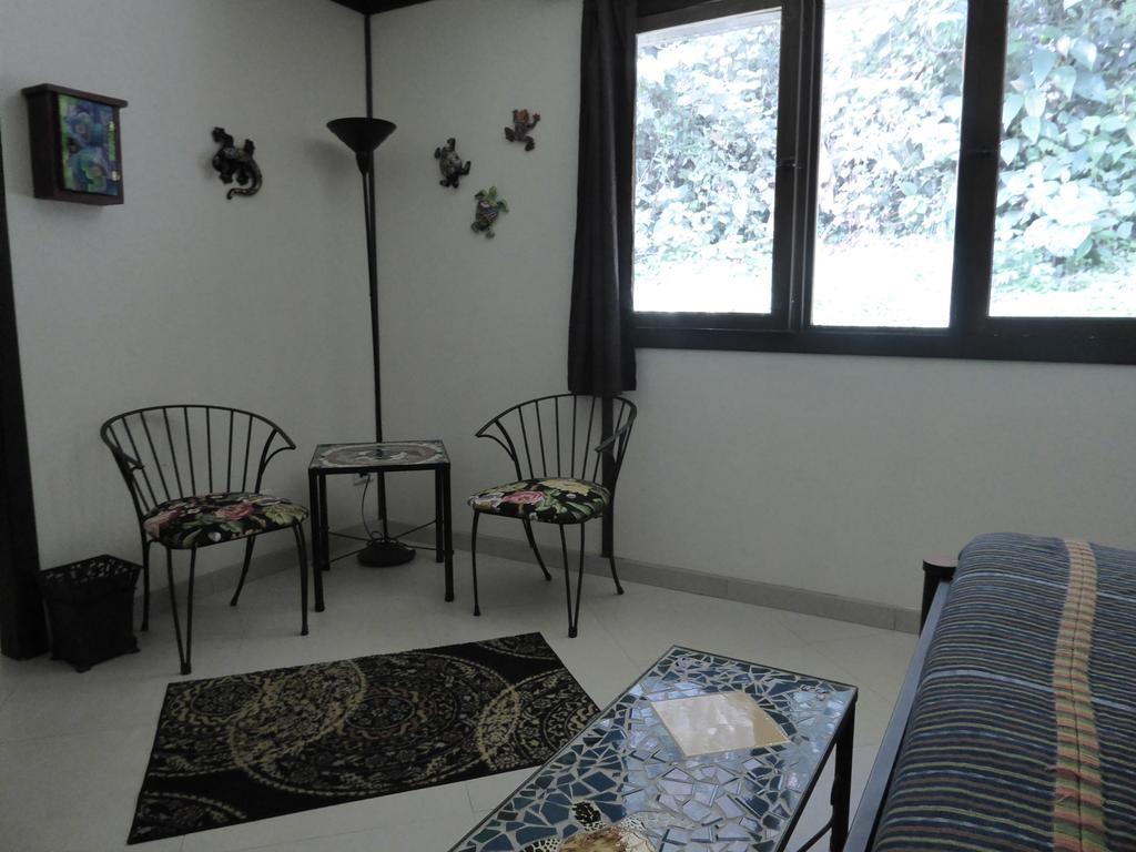 Lucky Bug Bed And Breakfast Nuevo Arenal Habitación foto
